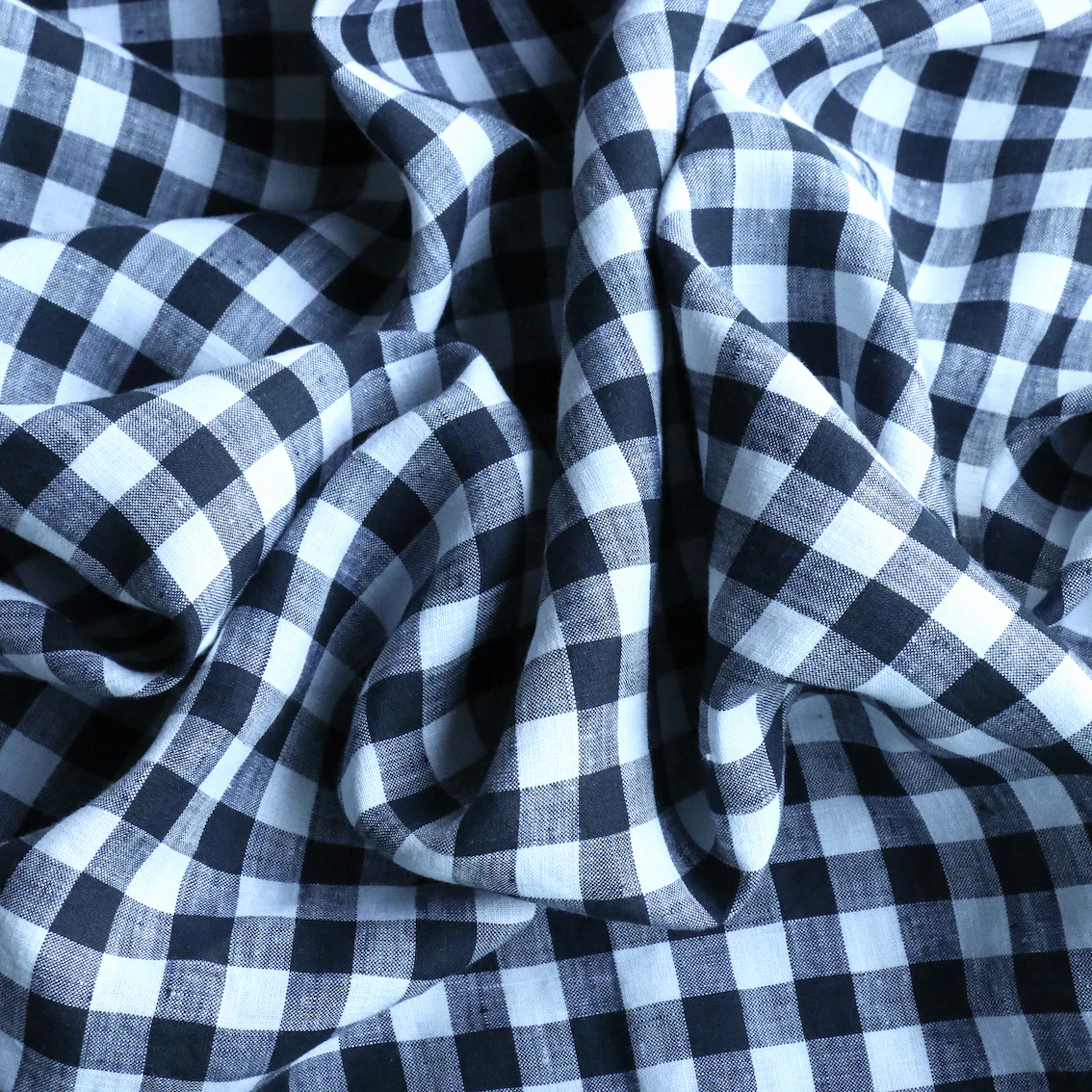 Uma Check Navy - Gingham Linen - Image 2