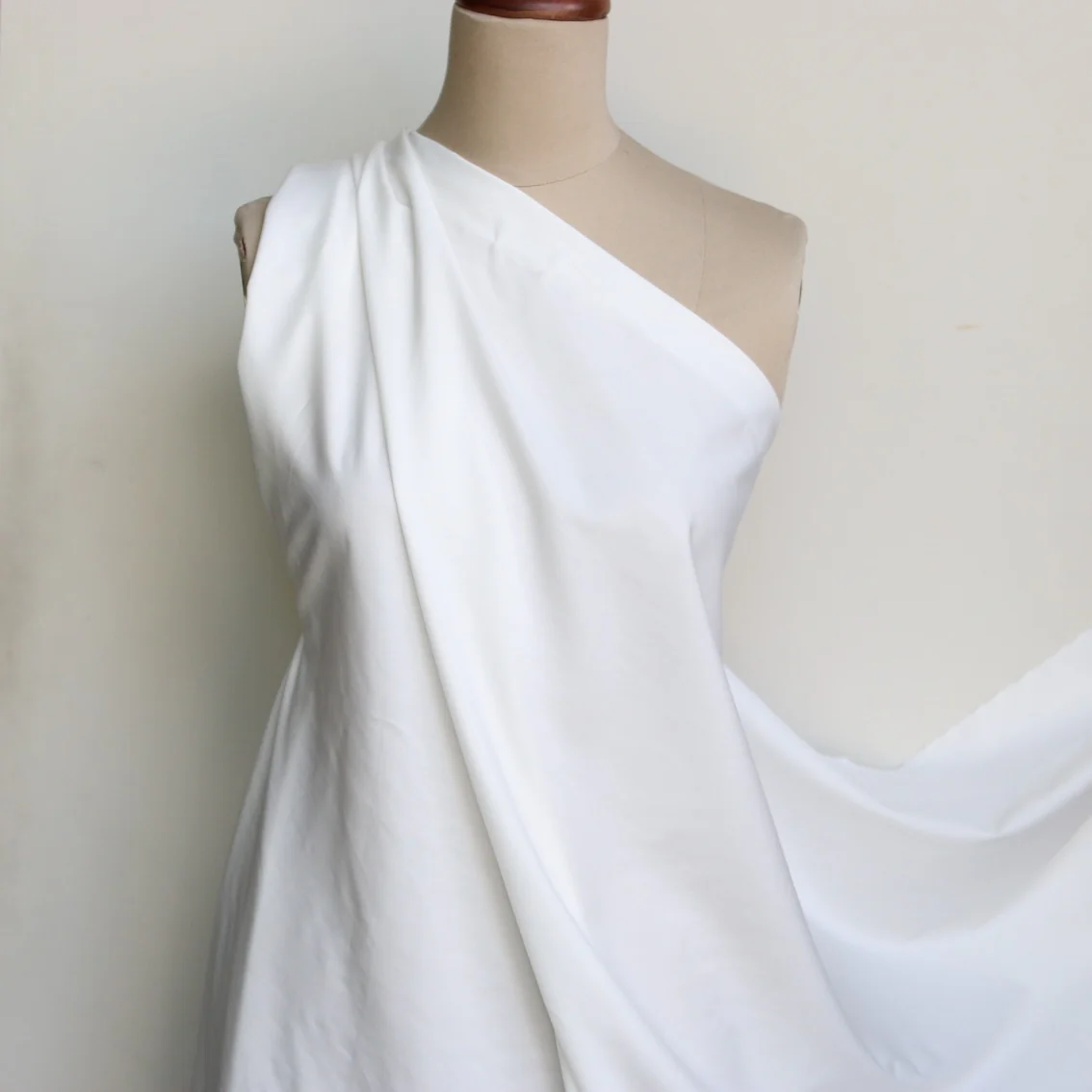 Uma Off White Poplin - Image 3