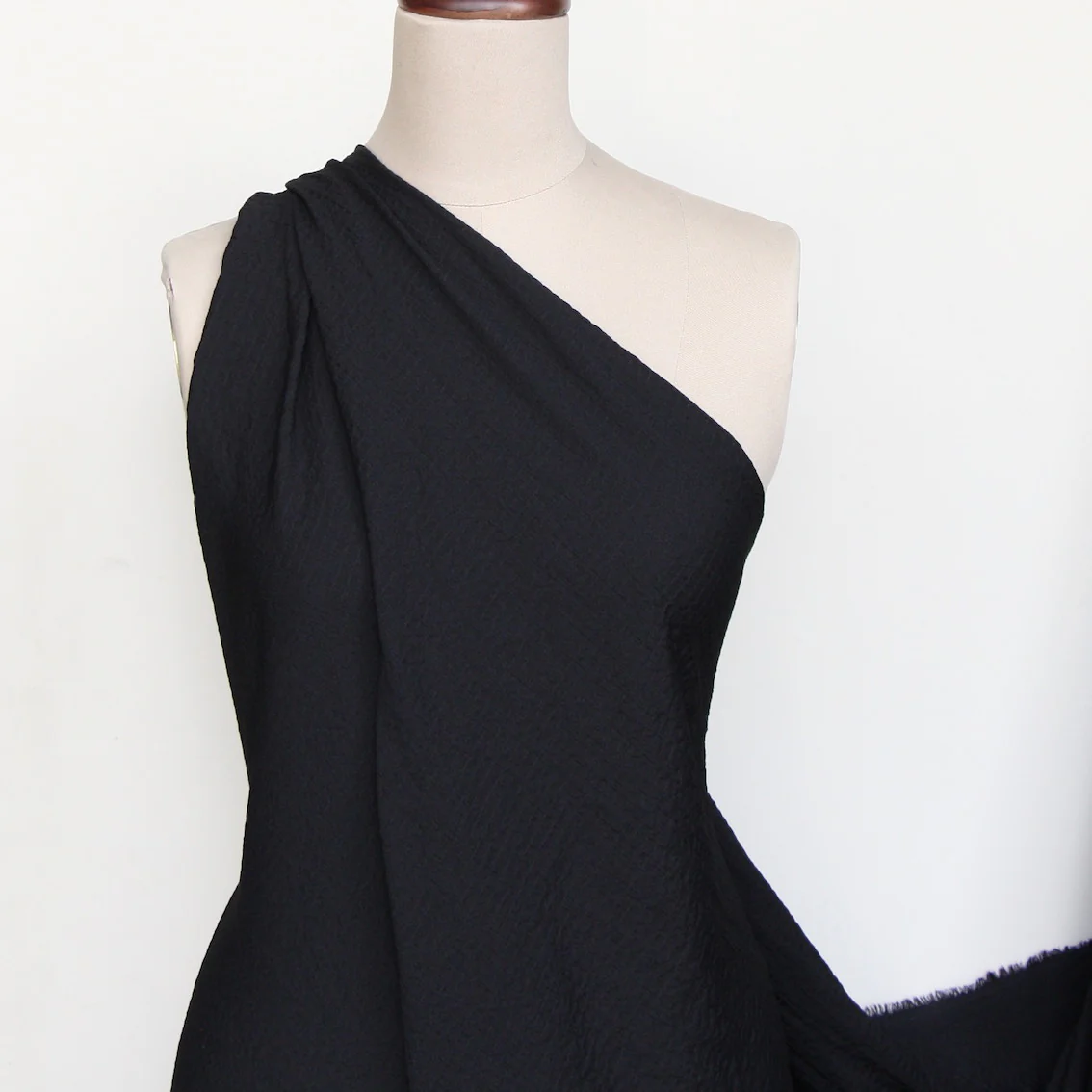 Underlined Black - Image 4