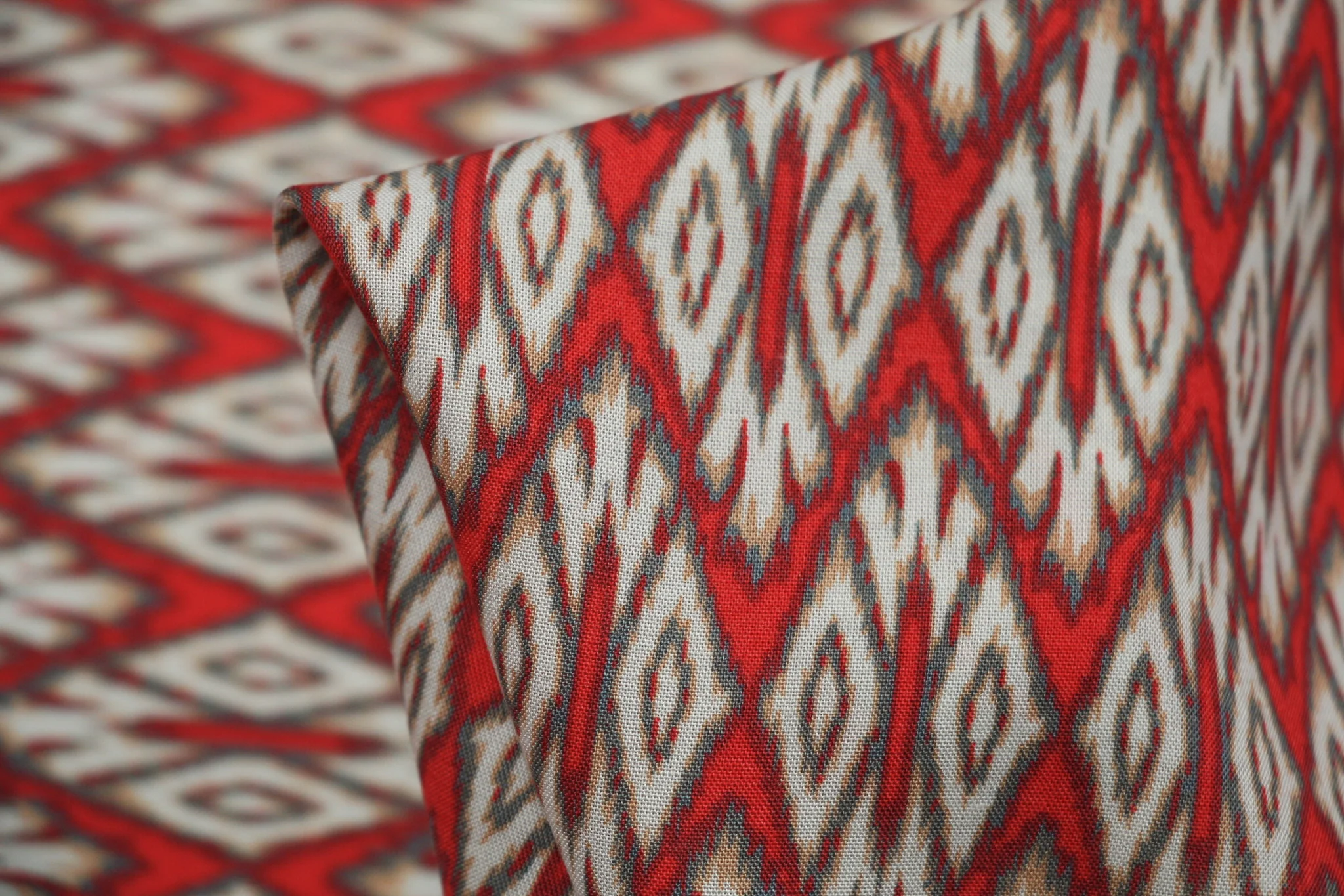 Unfocused Red