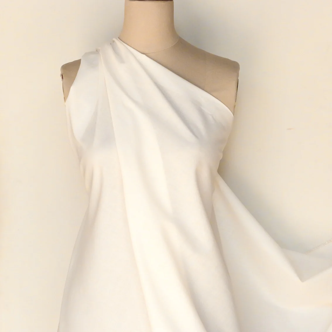 Vanilla Cotton Lawn/Voile - Image 4