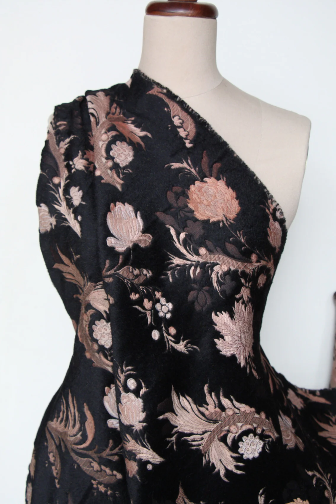 Veneta Rosa Jacquard - Image 5