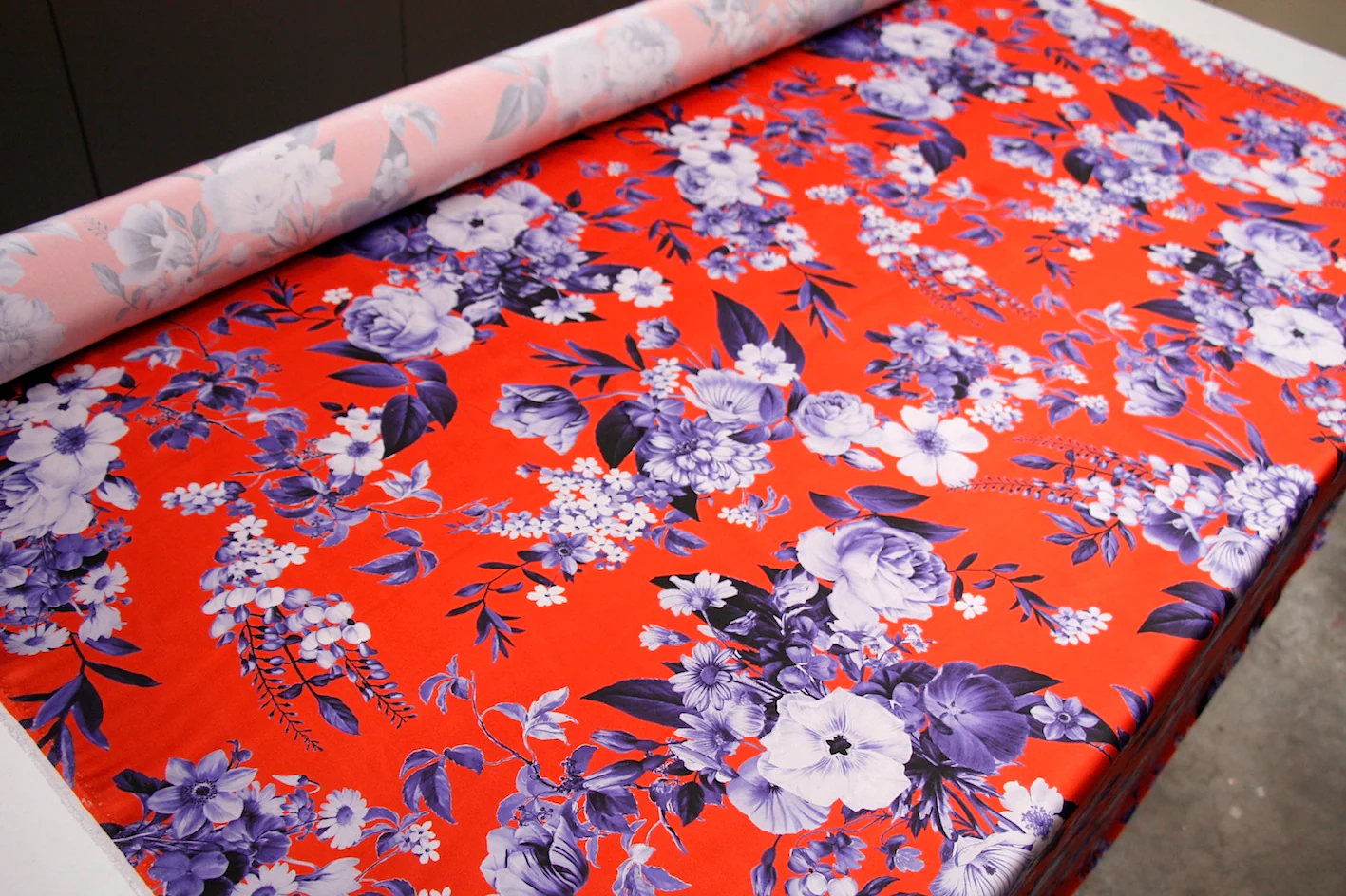 Violet On Red - Image 4