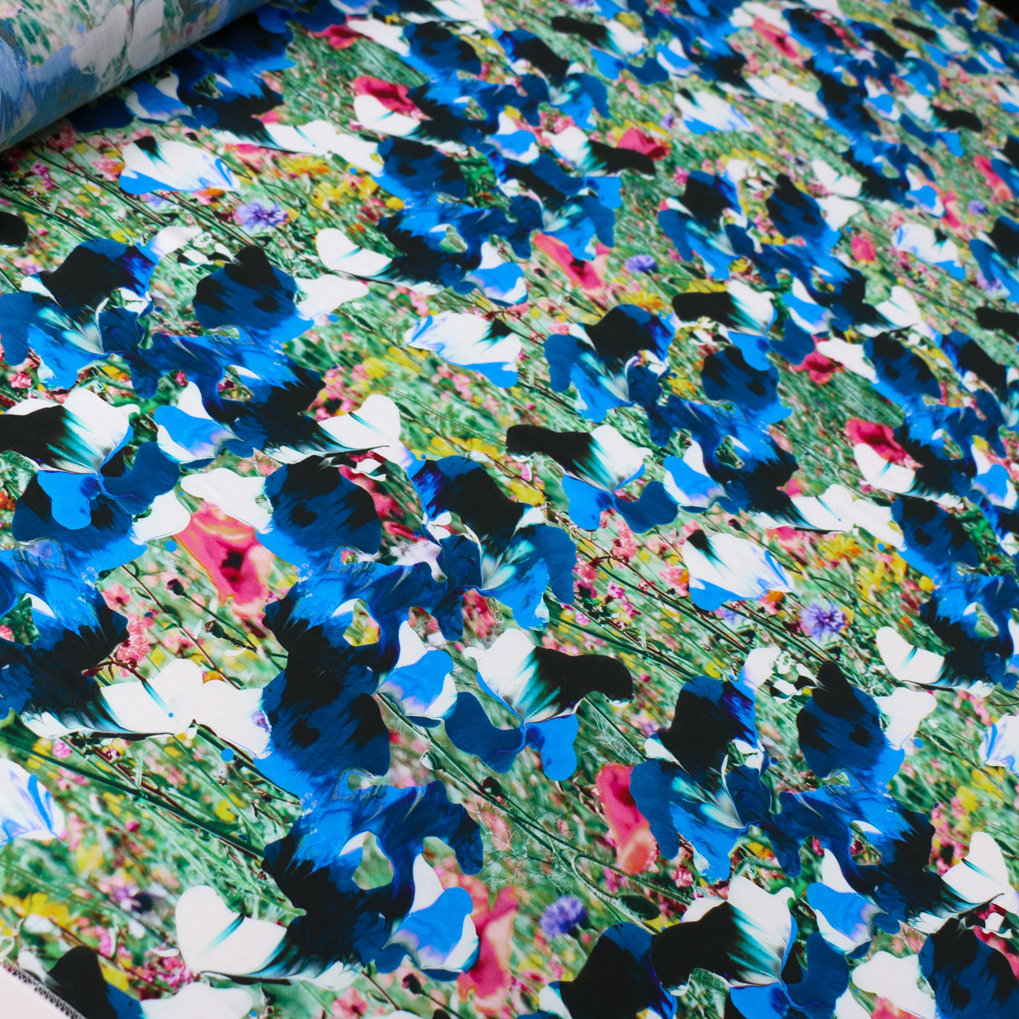 Visione Blu Digital Print - Image 4