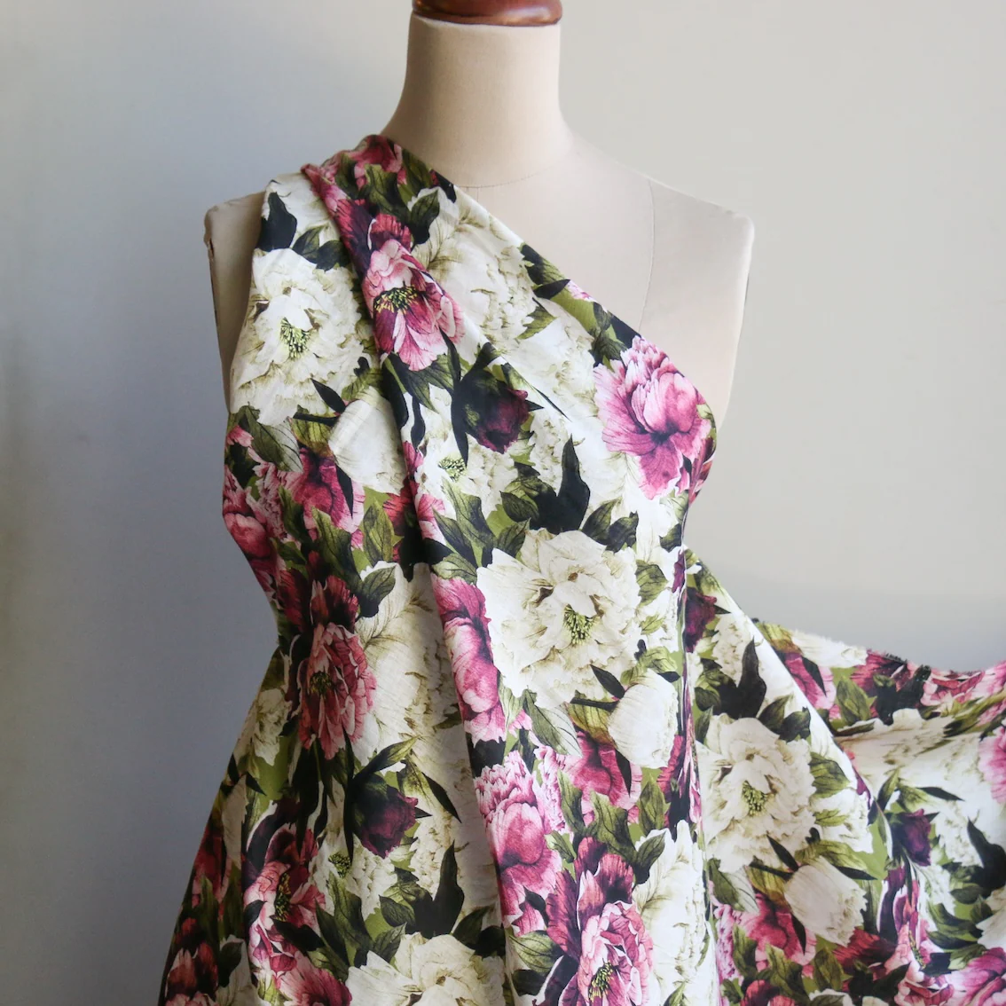 Vista Bloom Printed Linen - Image 4