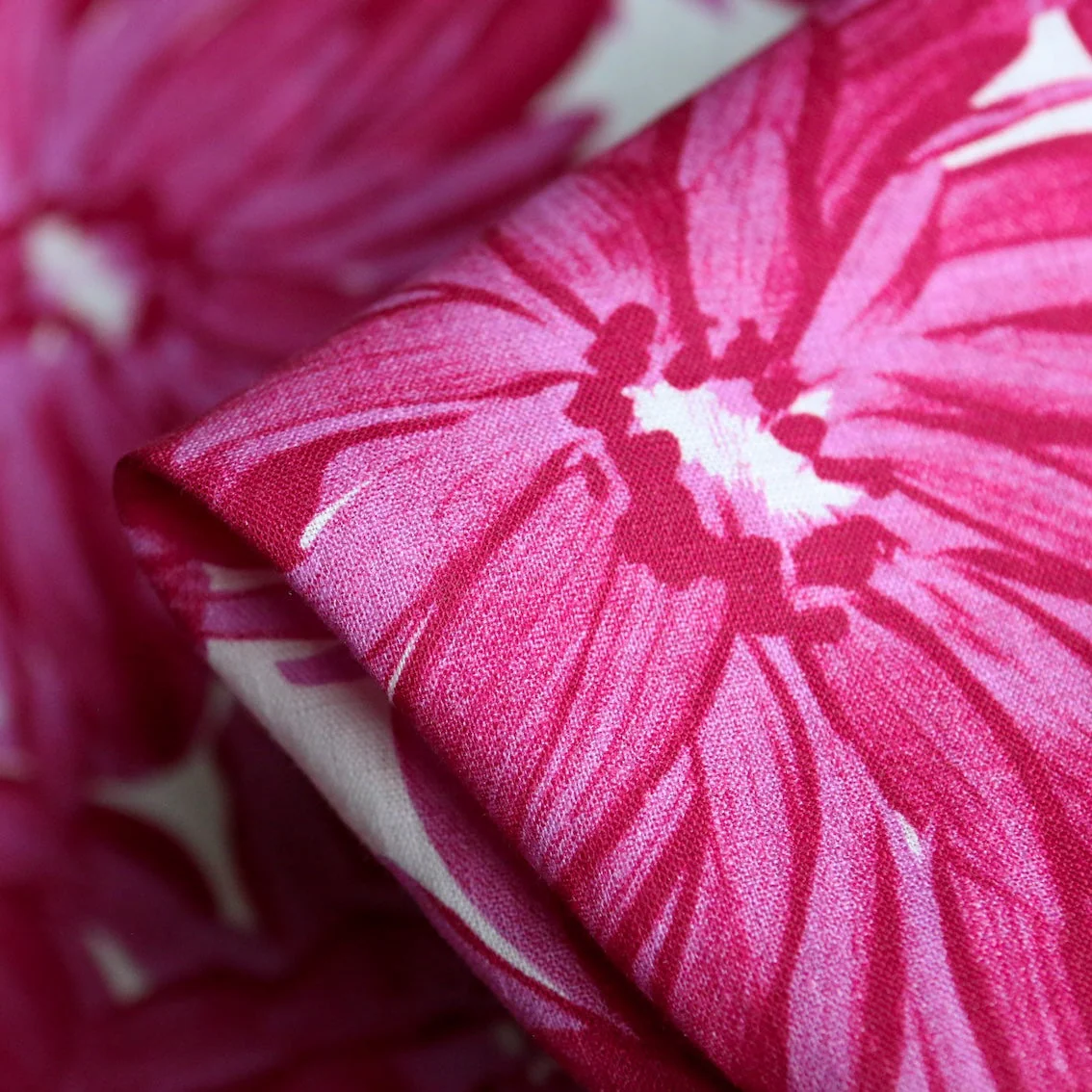 Vista Rosa Printed Linen