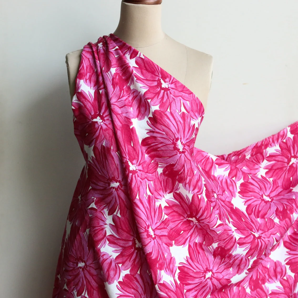 Vista Rosa Printed Linen - Image 7