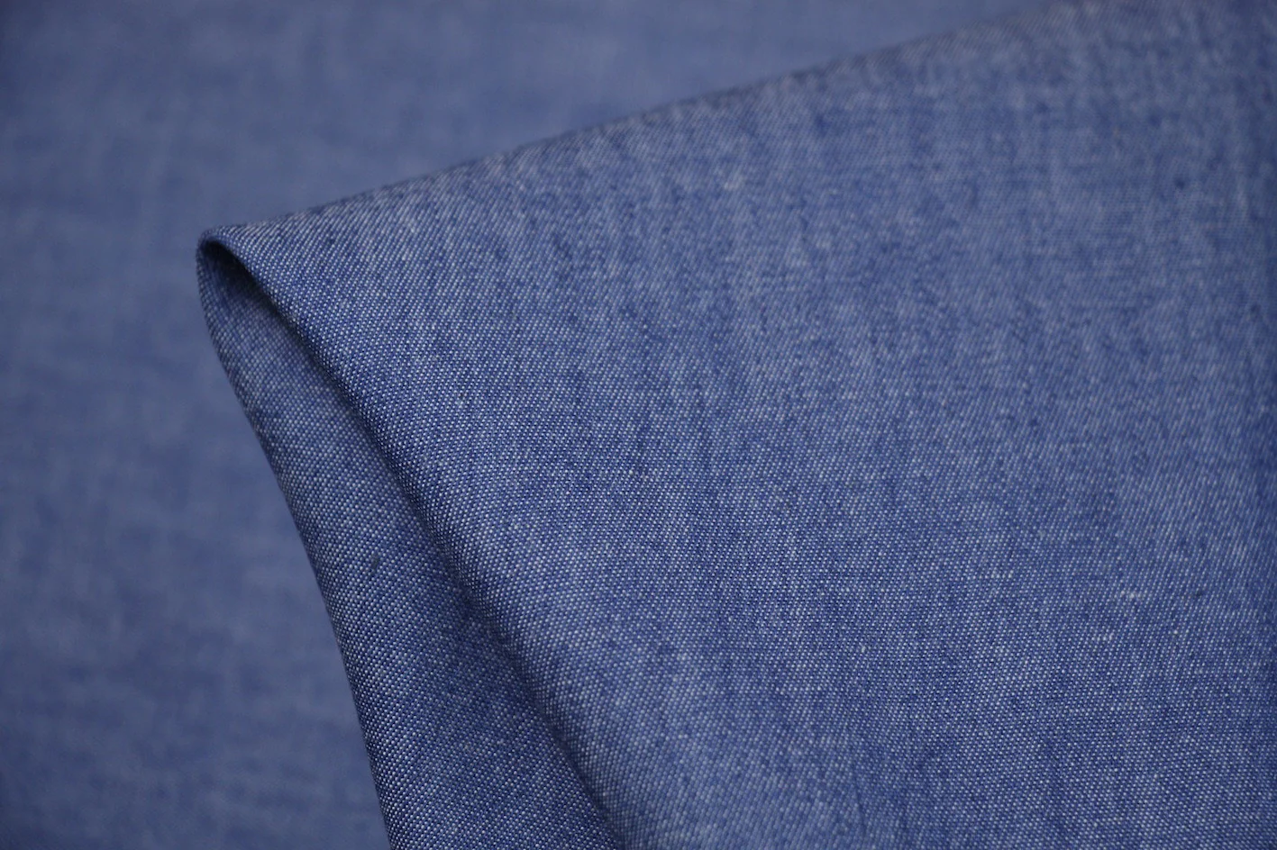 Washed Chambray Dark Blue