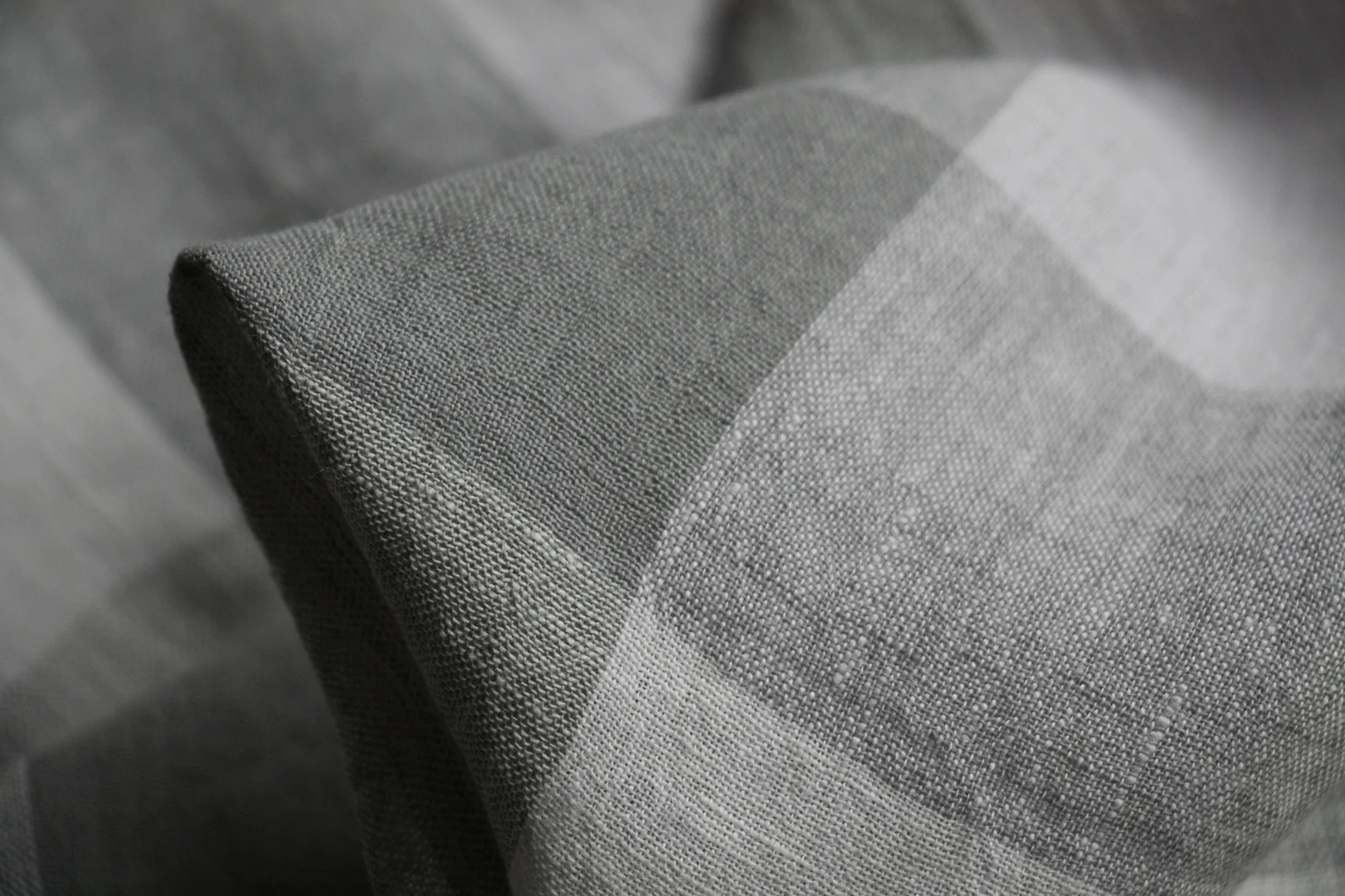 Washed Crinkle Grey Check Linen