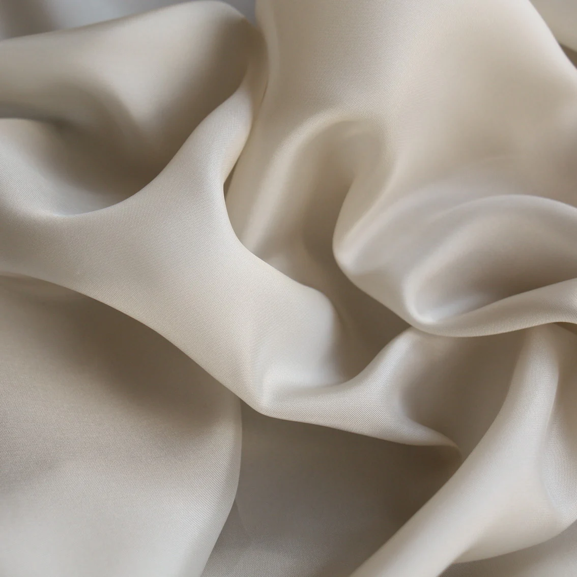 Wheat Rayon Lining (120cm wide) - Image 2