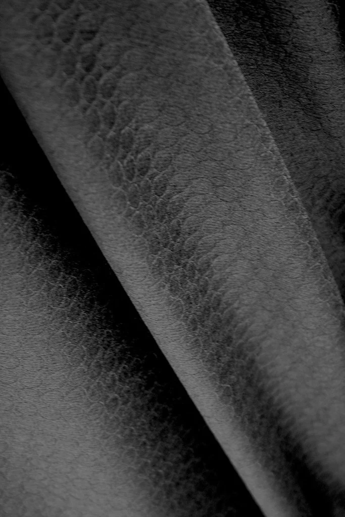 When Night Rings - Image 4