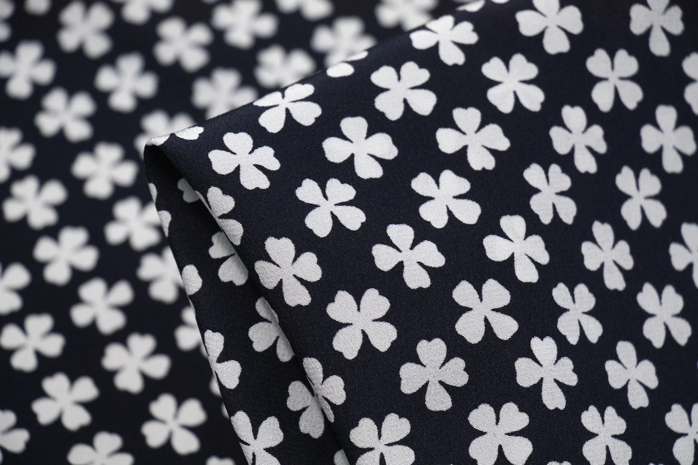 White 4 Leaf Clover