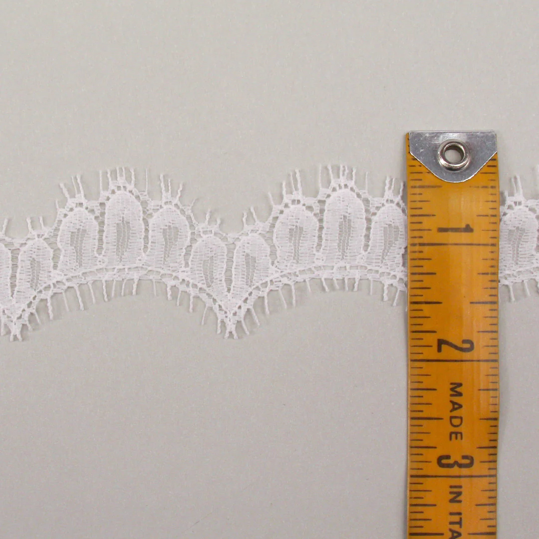 Scalloped White Lace Trim - Image 5