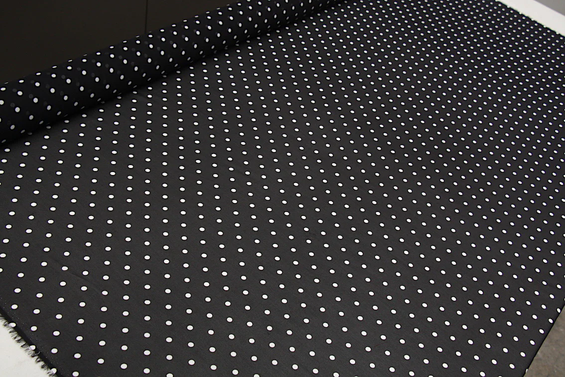 White Rainy Night - Image 3