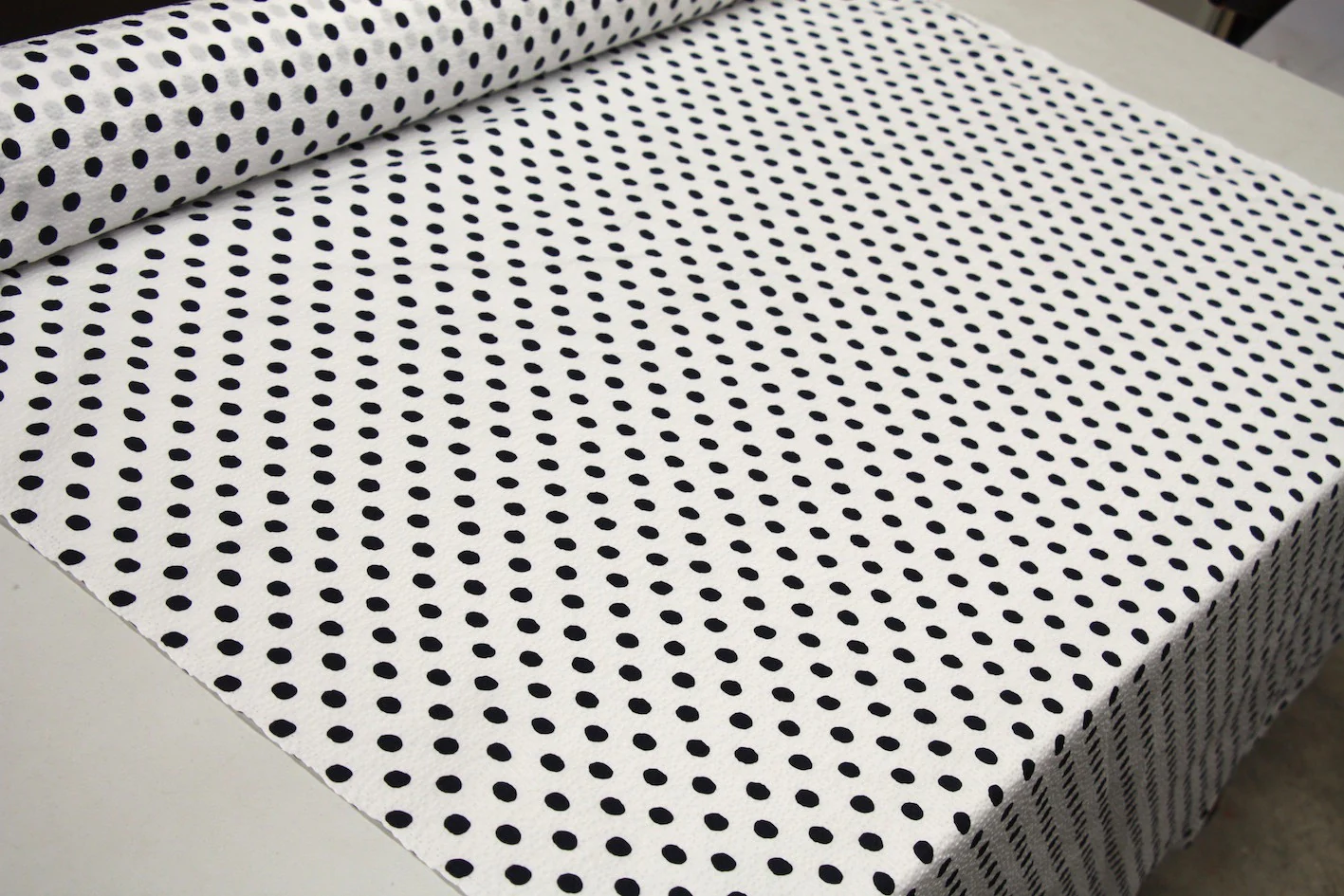 White Ripple Spot - Image 4