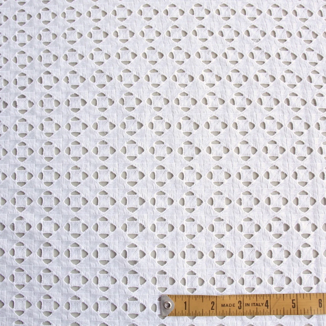 White Triangulum - Image 3