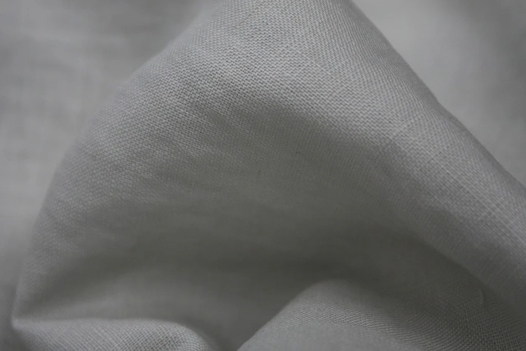 White Zin (Chalk Grey White) - Image 3