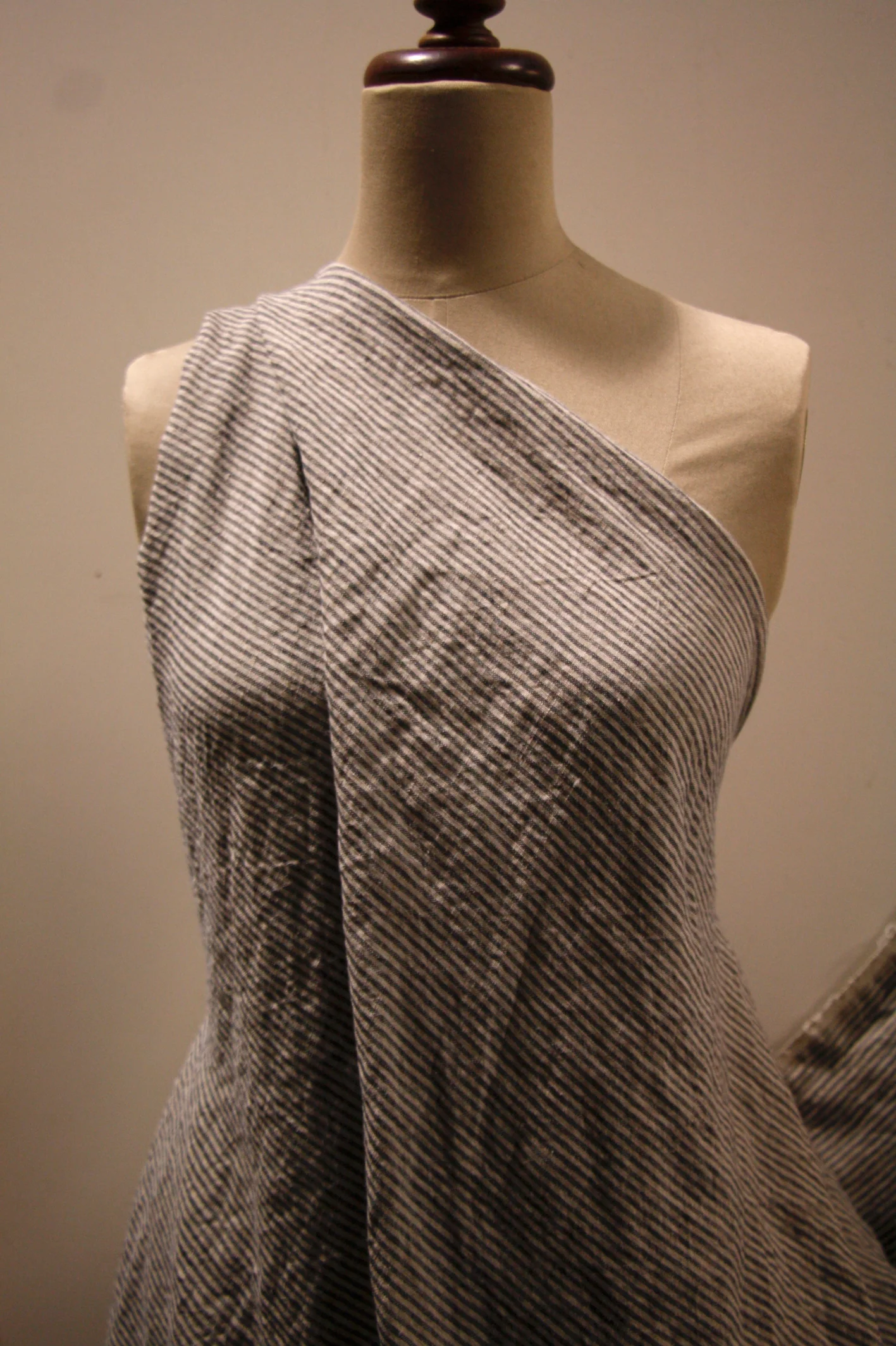 Wideline Black Washed Linen - Image 6