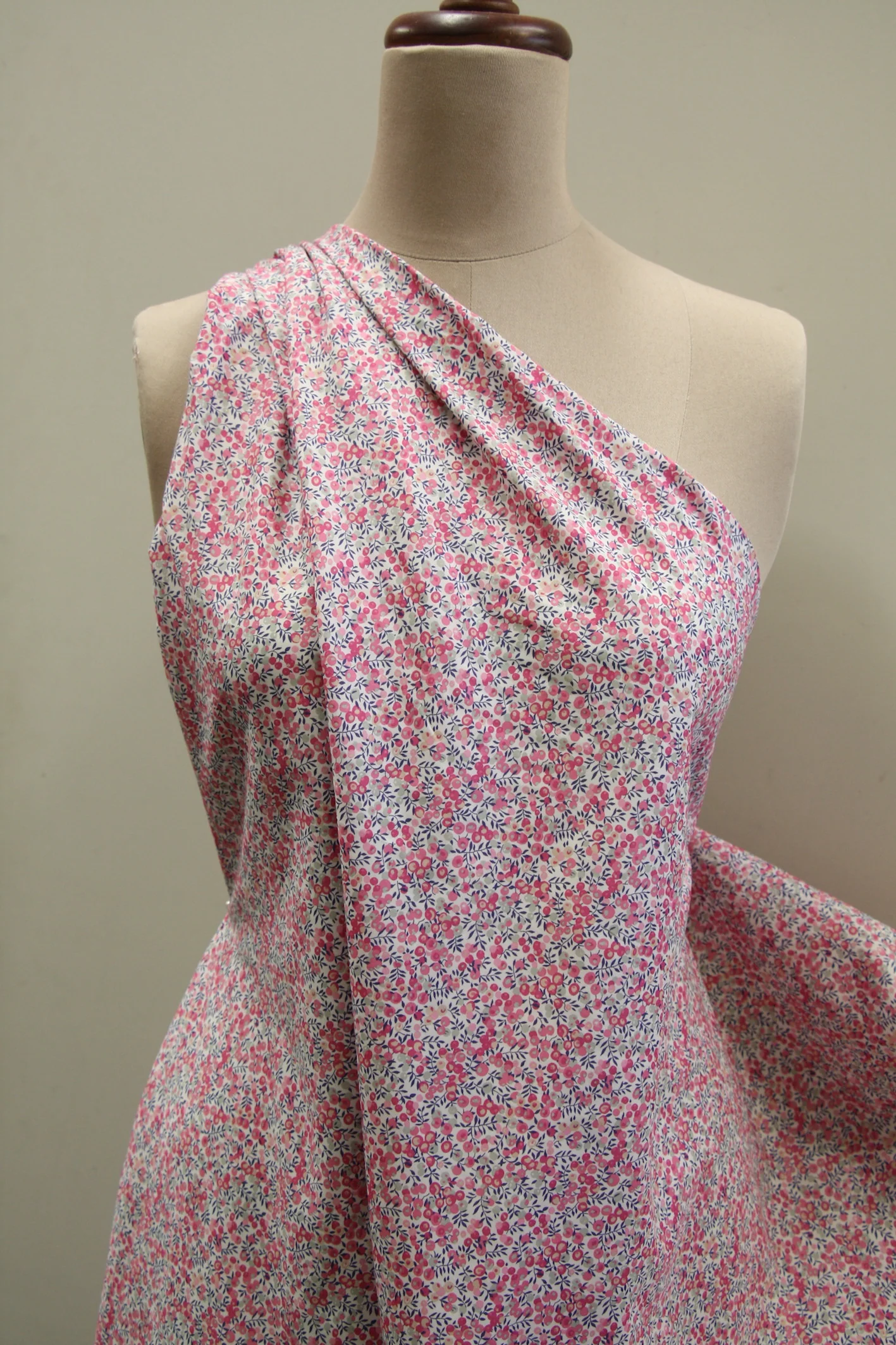 Wiltshire Bud Pink - Liberty Tana Lawn - Image 5