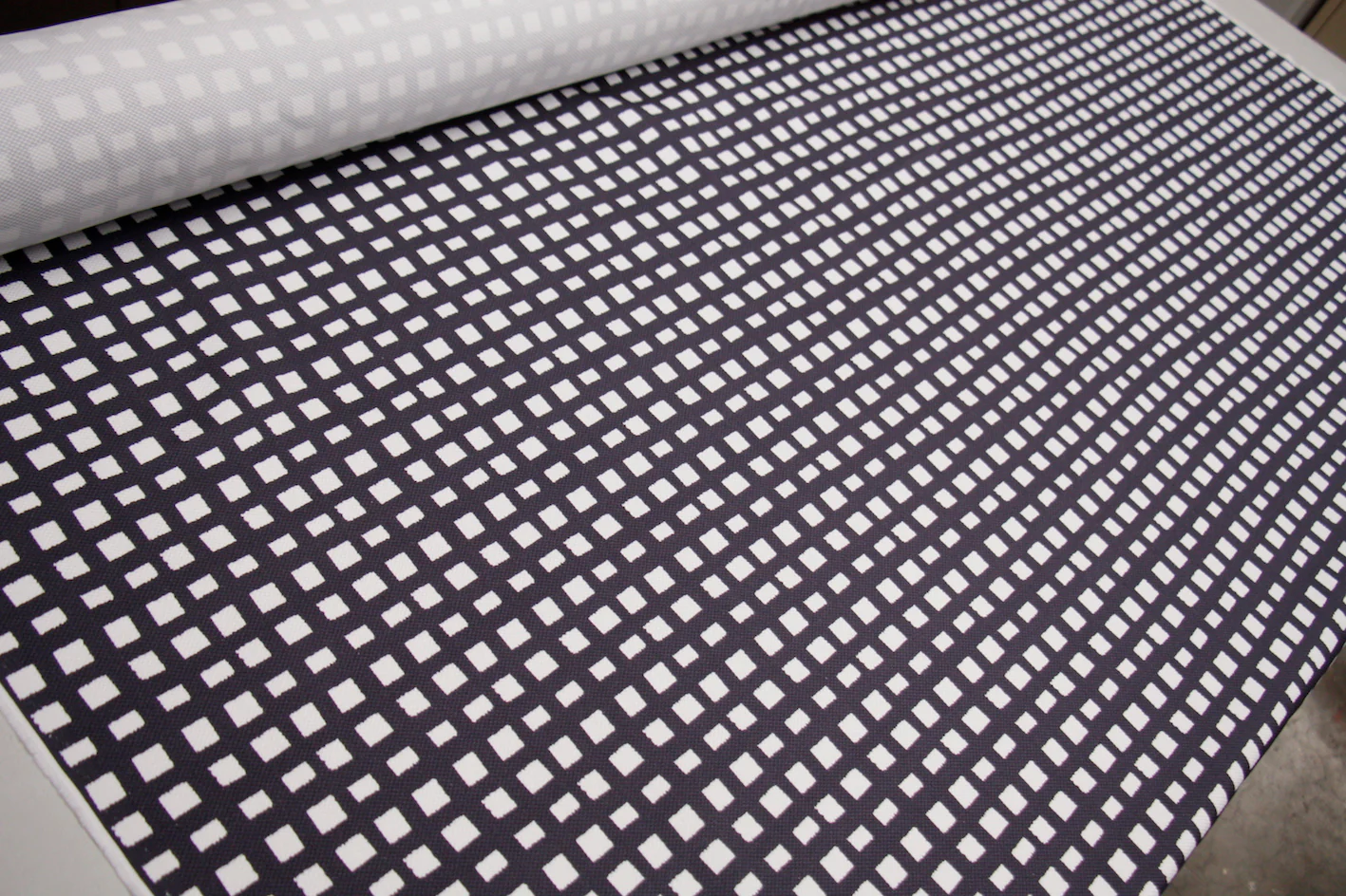 Windows On Blue - Image 4