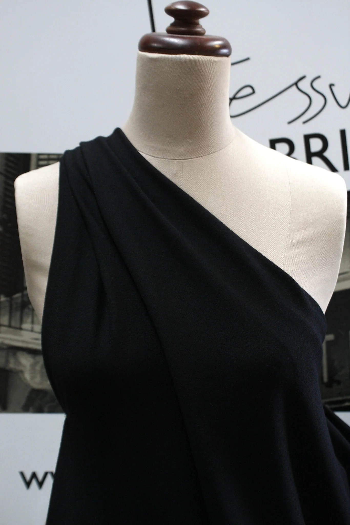 Winter Black - Image 4