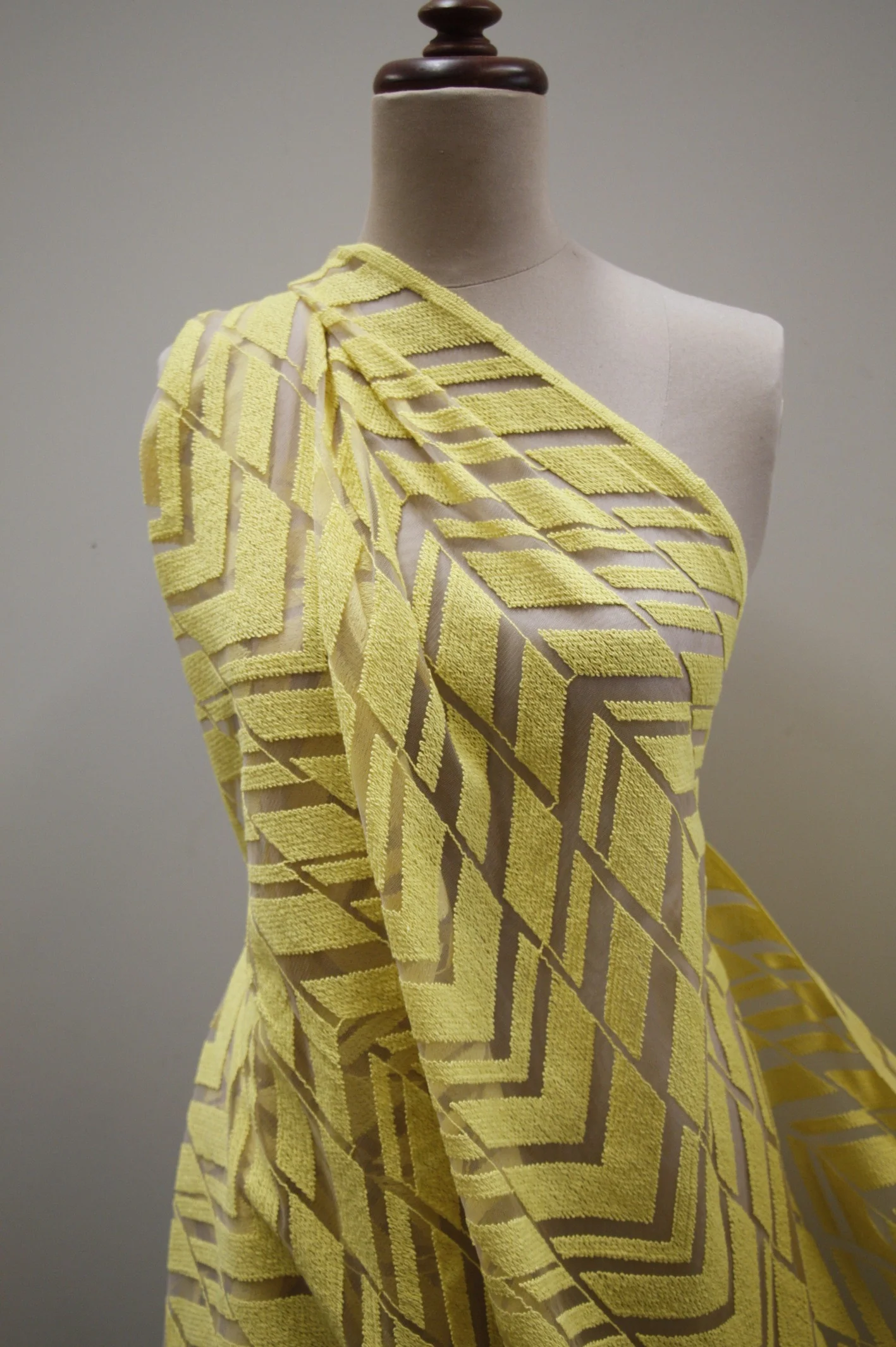Yellow Ups & Downs - Image 4