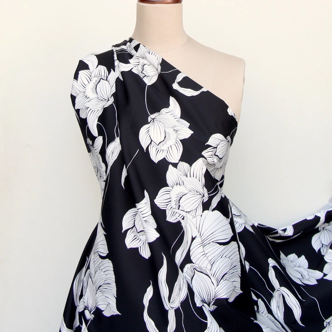 Yuri Blooms - Image 5