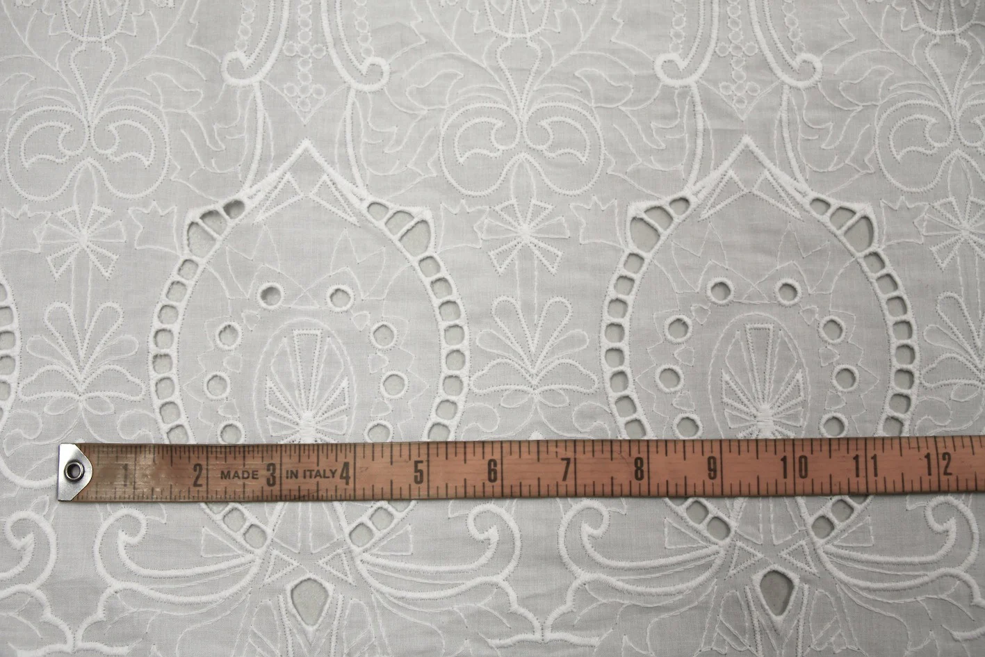 Zeitgeist White - Embroidery Anglaise - Image 2