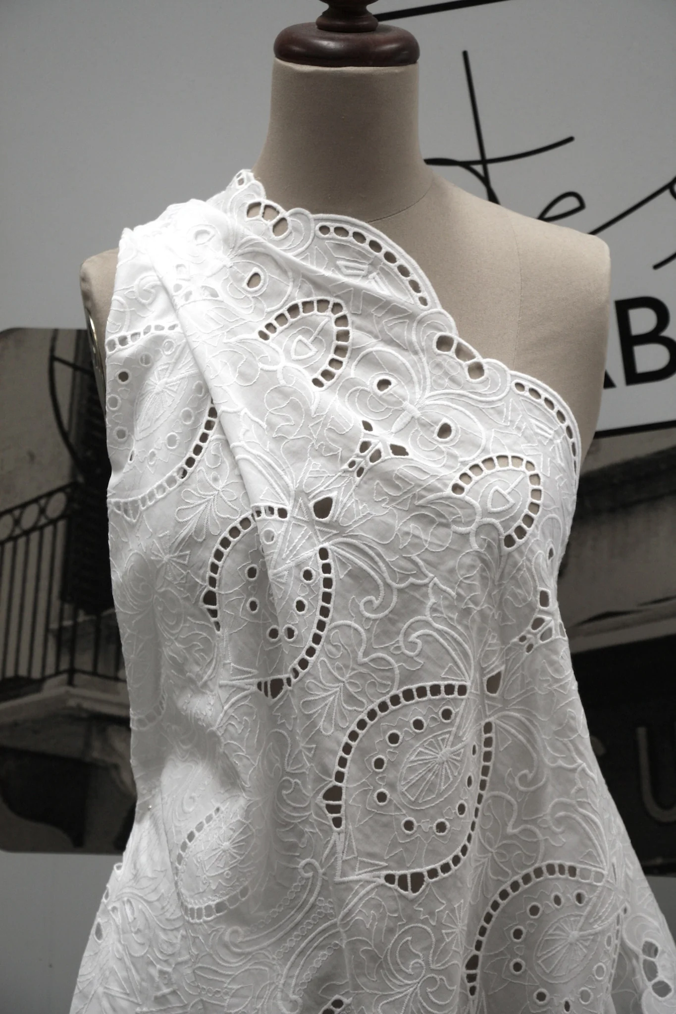 Zeitgeist White - Embroidery Anglaise - Image 5