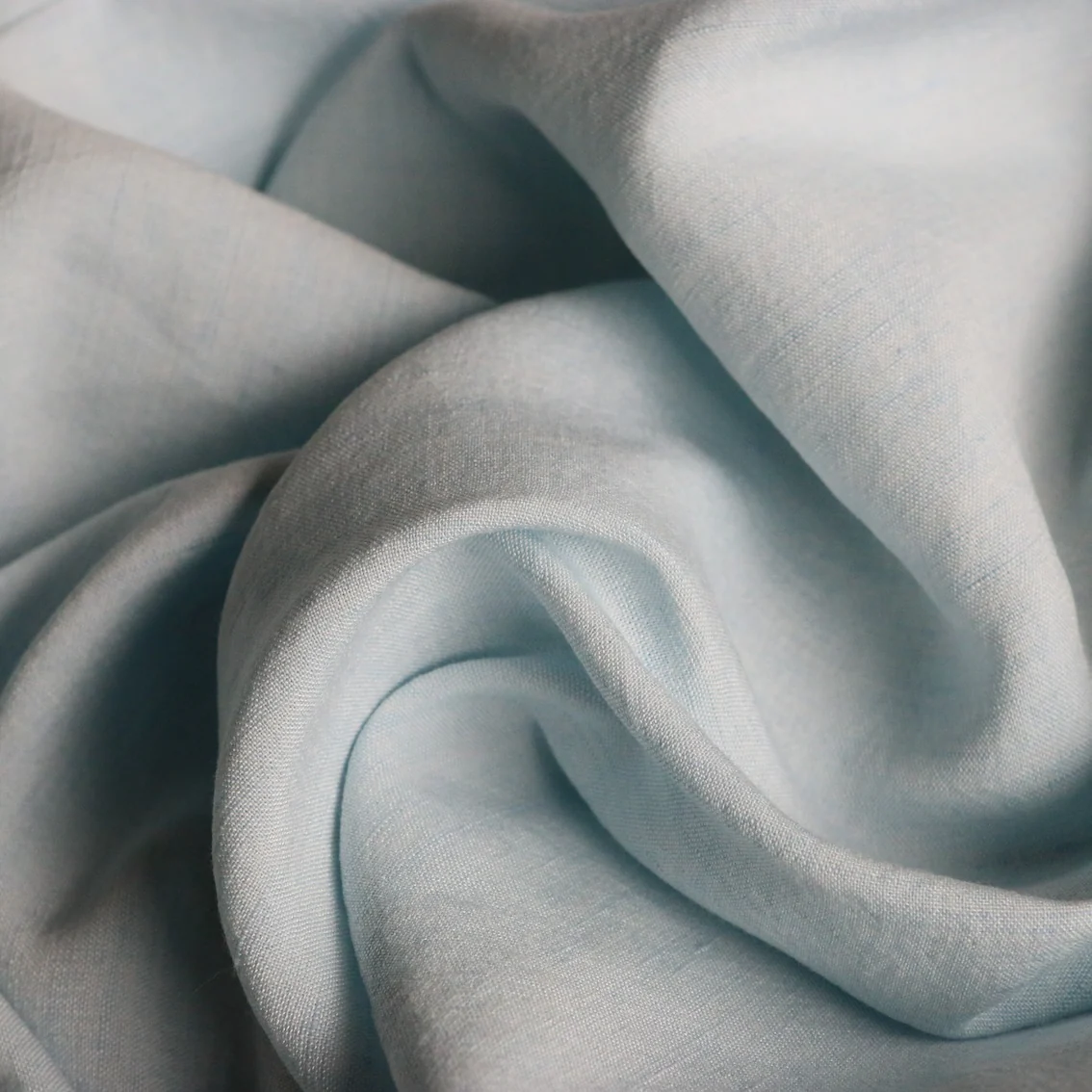 Zena Sky Linen/Viscose Blend - Image 2