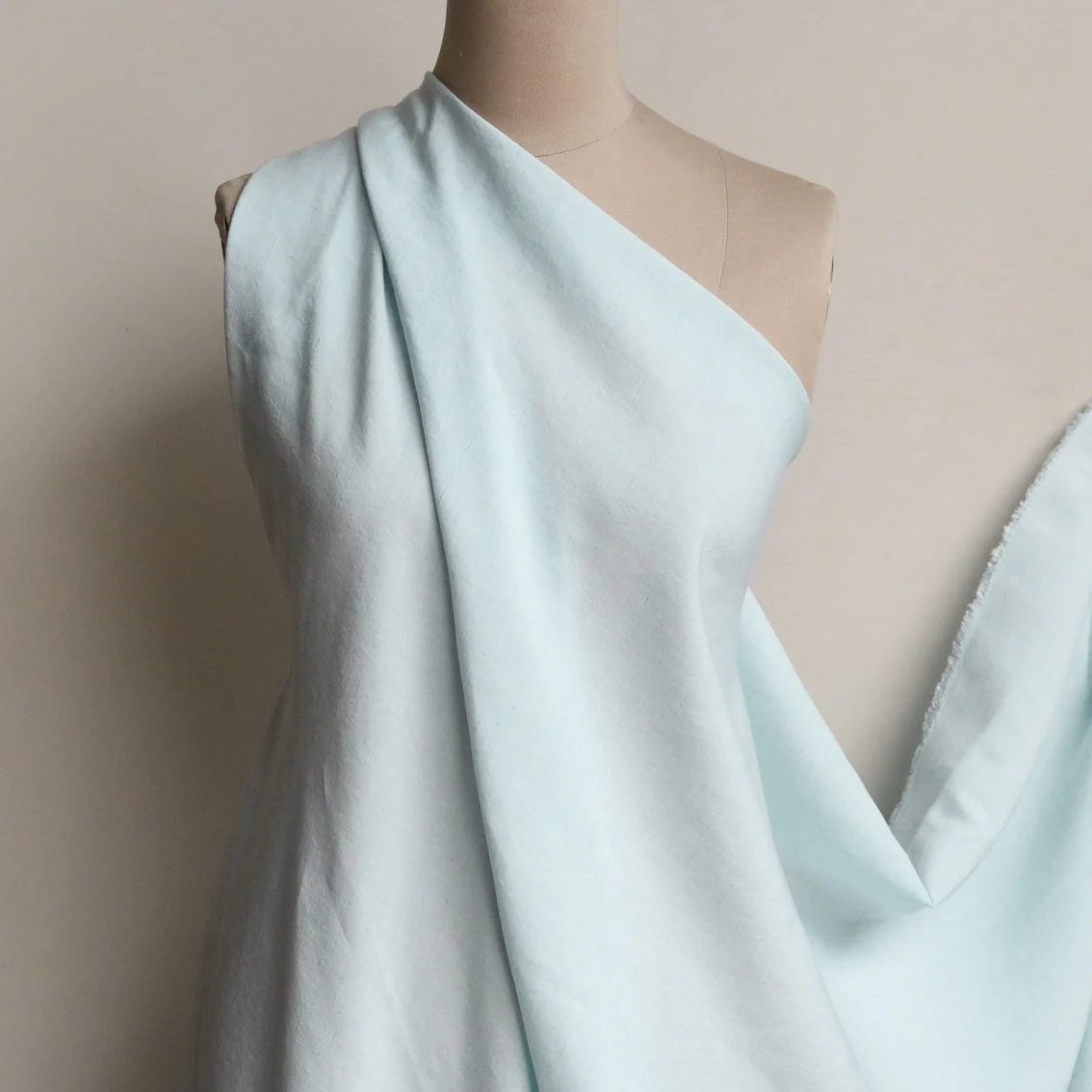 Zena Sky Linen/Viscose Blend - Image 4