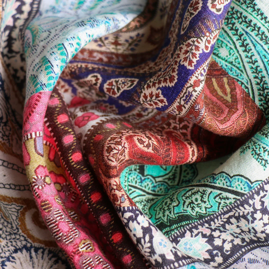 Ziggy Splice Printed Linen - Image 2