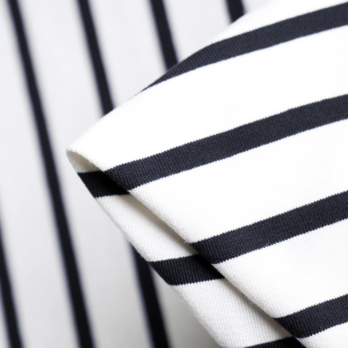 Zip Thin Navy Jersey